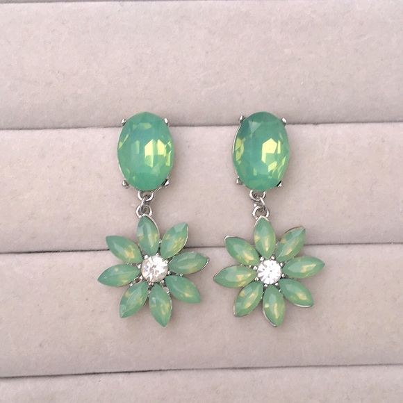 Chrysolite Green Opal + Silver Crystal Flower Drop Statement Earrings - Picture 4 of 5